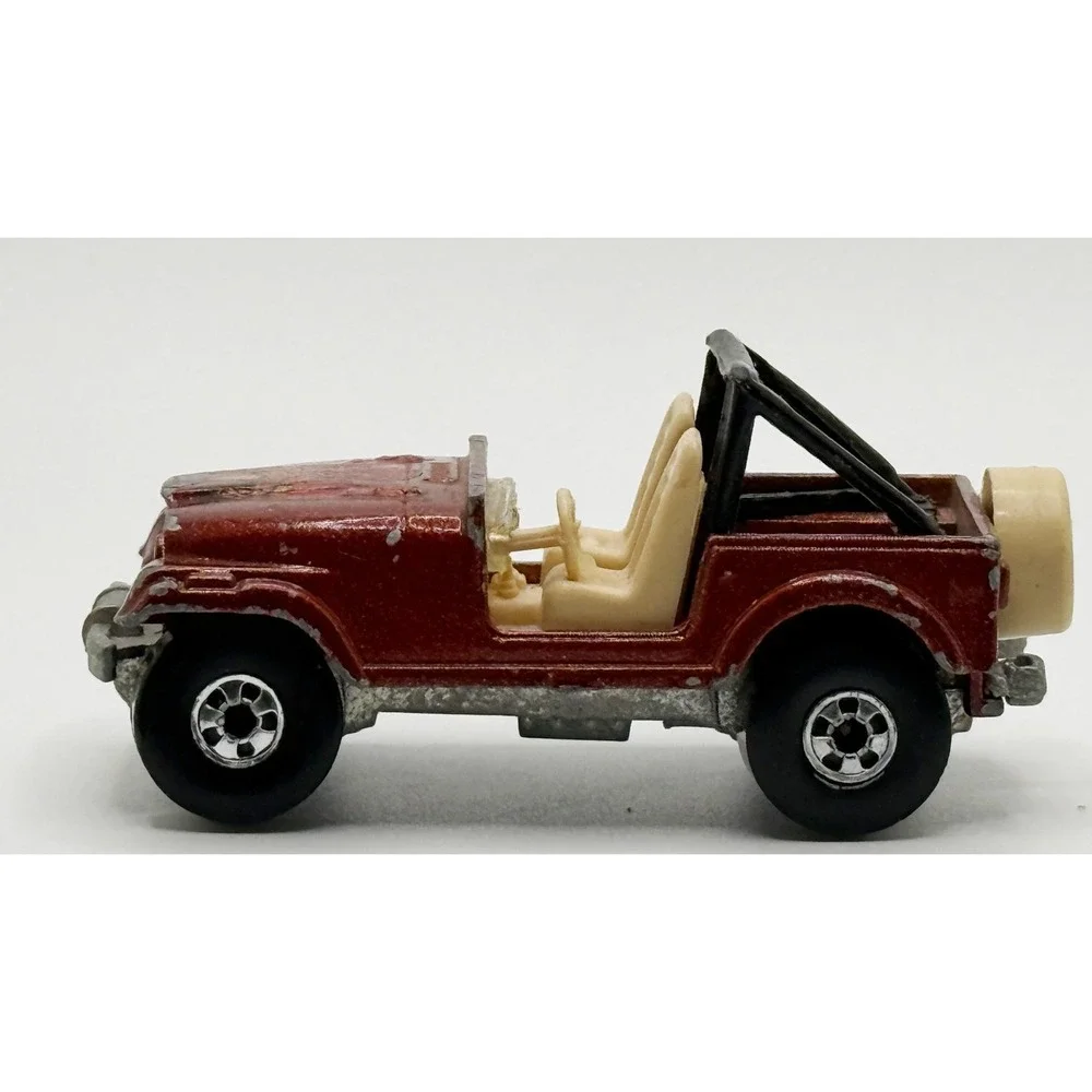 Hot Wheels 1981 Jeep CJ-7 1:64‎ Brown Malaysia (NO WINDSHIELD)